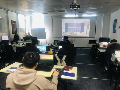 上海中心举办72班企业双选会，聚焦网络技术服务行业人才对接